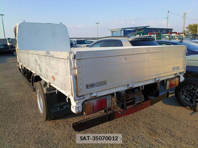 Isuzu ELF TRUCK 2011-06 8652471-1