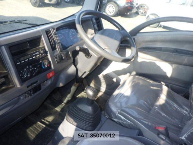 Isuzu ELF TRUCK 2011-06 8652471-5