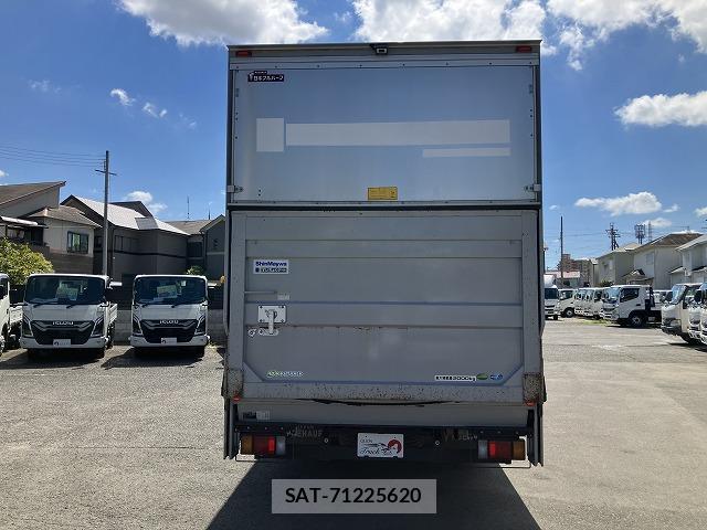 Isuzu ELF TRUCK 2023-07 8652869-7