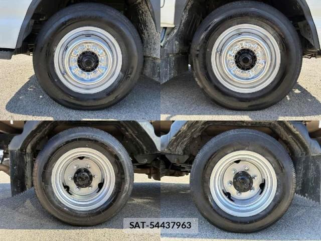 Isuzu ELF TRUCK 2021-02 8652871-10