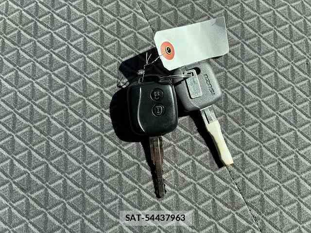 Isuzu ELF TRUCK 2021-02 8652871-17