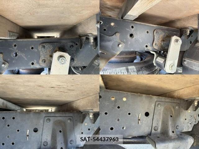 Isuzu ELF TRUCK 2021-02 8652871-18