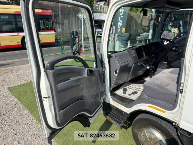 Isuzu ELF TRUCK 2012-06 8653119-5