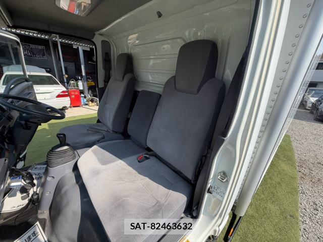 Isuzu ELF TRUCK 2012-06 8653119-6