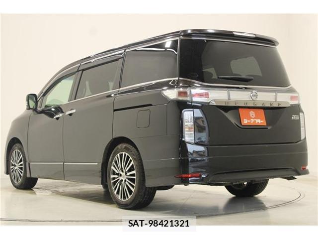 Nissan ELGRAND 2014-02 8646906-9