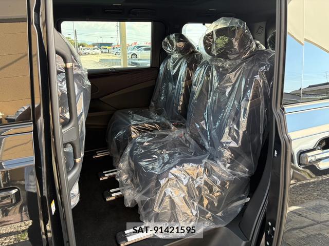 Nissan ELGRAND 2026-08 8647469-16
