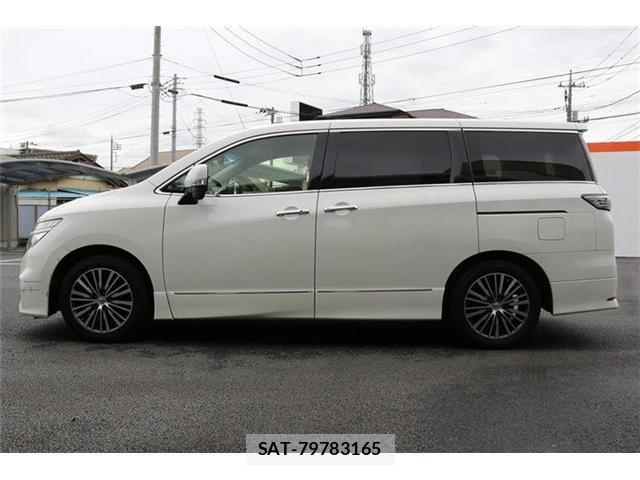 Nissan ELGRAND 2018-01 8647696-10
