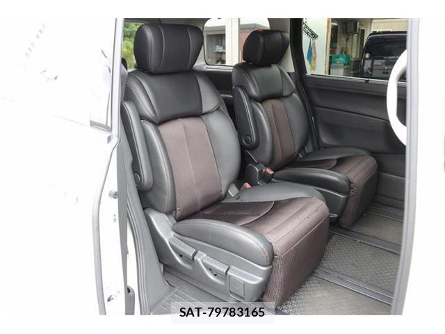Nissan ELGRAND 2018-01 8647696-15