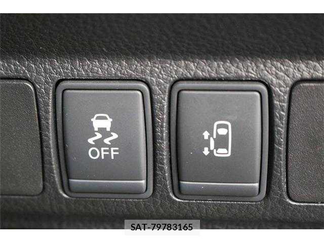 Nissan ELGRAND 2018-01 8647696-4