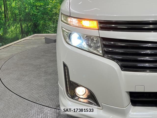 Nissan ELGRAND 2012-03 8647862-13