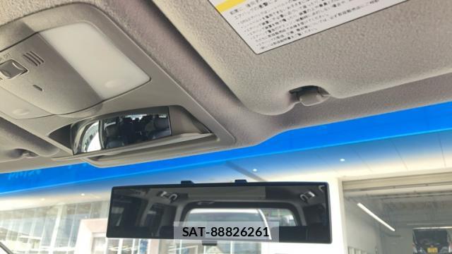 Nissan ELGRAND 2012-08 8648495-11