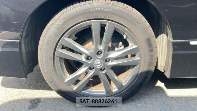 Nissan ELGRAND 2012-08 8648495-12