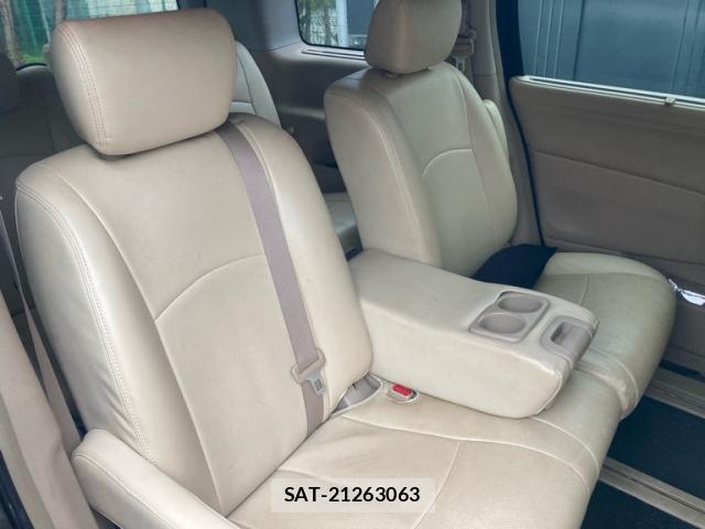 Nissan ELGRAND 2014-07 8648697-11