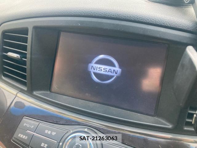 Nissan ELGRAND 2014-07 8648697-17