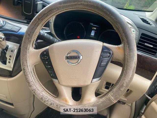 Nissan ELGRAND 2014-07 8648697-9