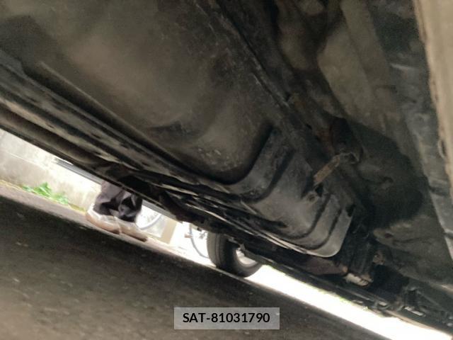 Nissan ELGRAND 2008-06 8648735-7