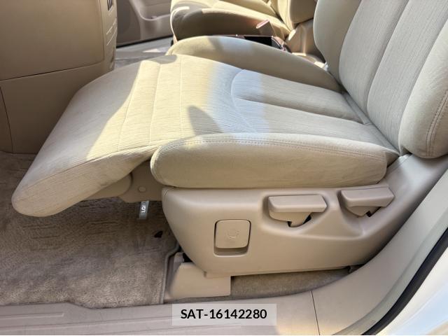 Nissan ELGRAND 2012-12 8649408-12