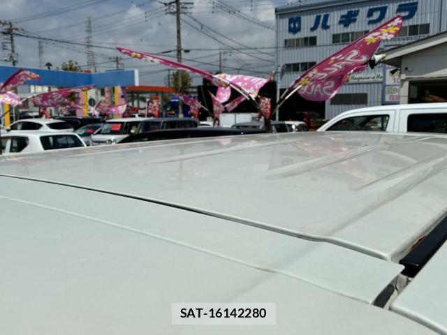 Nissan ELGRAND 2012-12 8649408-13