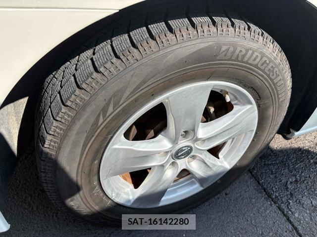 Nissan ELGRAND 2012-12 8649408-19