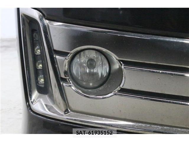 Nissan ELGRAND 2014-05 8649564-12