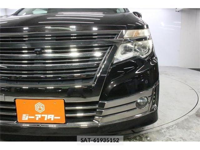 Nissan ELGRAND 2014-05 8649564-13