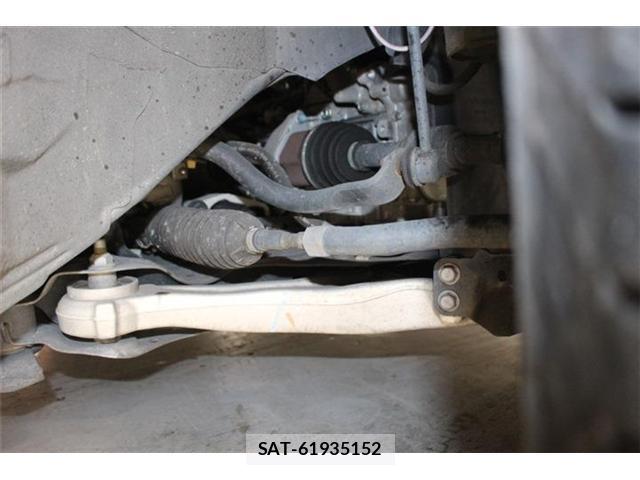 Nissan ELGRAND 2014-05 8649564-19