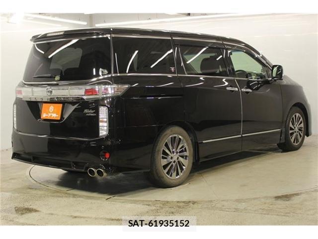 Nissan ELGRAND 2014-05 8649564-4