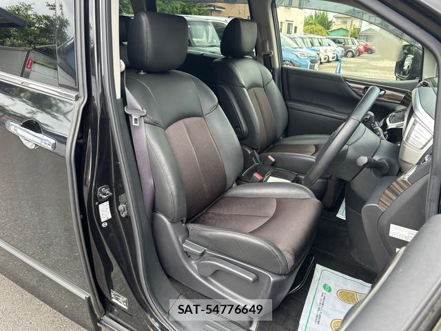 Nissan ELGRAND 2017-09 8649916-10