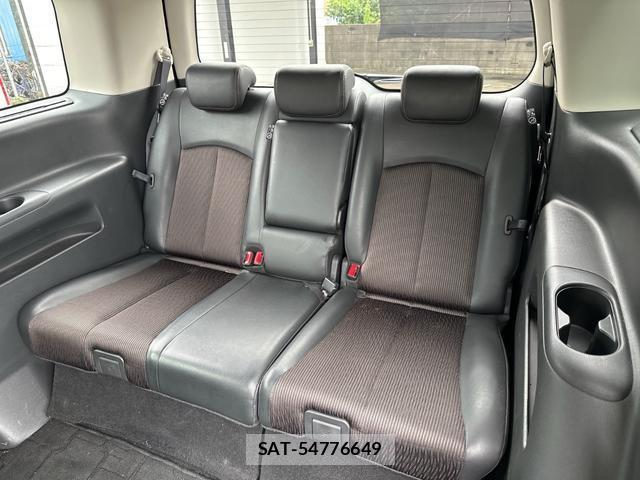 Nissan ELGRAND 2017-09 8649916-15