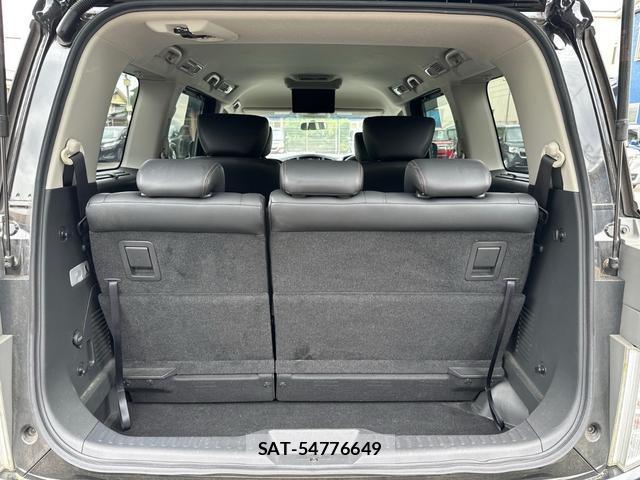 Nissan ELGRAND 2017-09 8649916-16