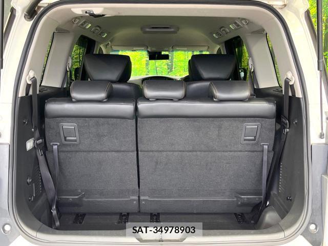 Nissan ELGRAND 2019-06 8649988-10