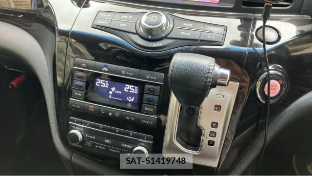 Nissan ELGRAND 2018-10 8651399-14