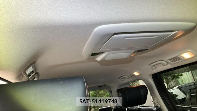 Nissan ELGRAND 2018-10 8651399-15