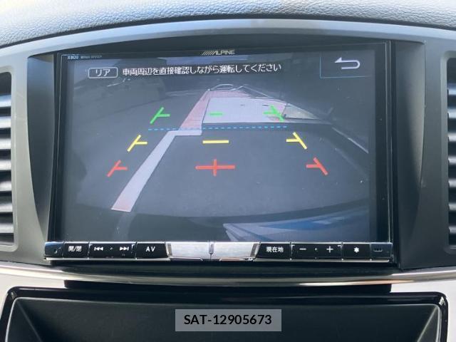Nissan ELGRAND 2014-06 8651590-13