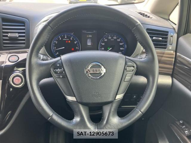 Nissan ELGRAND 2014-06 8651590-15