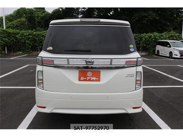 Nissan ELGRAND 2019-12 8651890-10