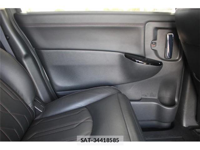 Nissan ELGRAND 2023-03 8651965-18