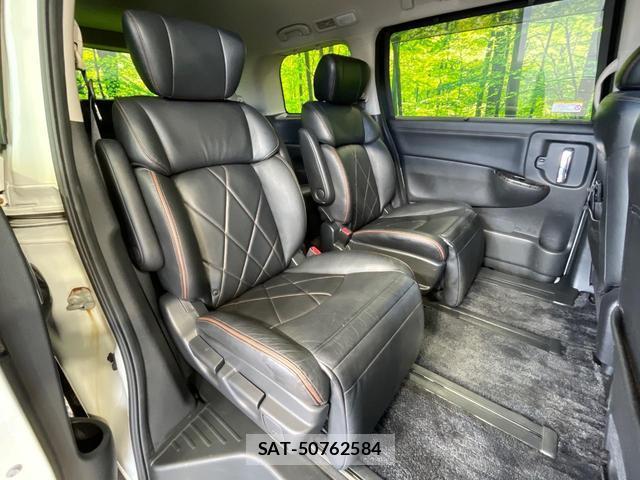 Nissan ELGRAND 2014-03 8652002-9