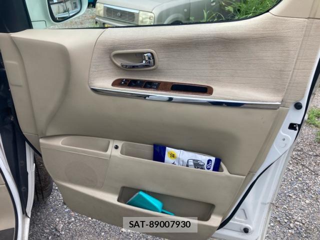 Nissan ELGRAND 2009-07 8652914-4