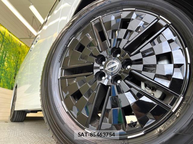 Nissan ELGRAND 2026-08 8653248-12