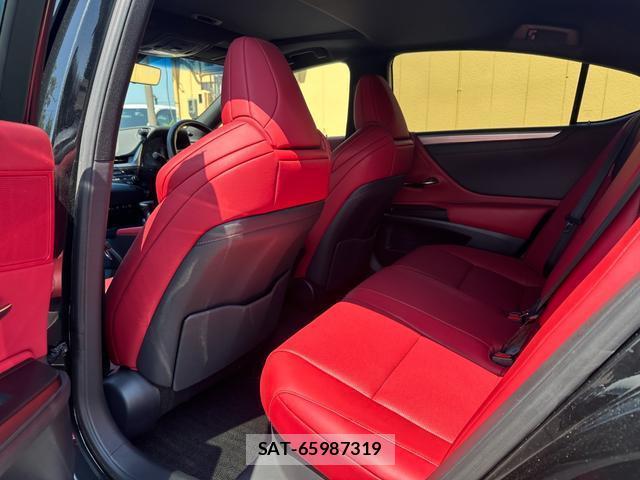 Lexus ES 2019-07 8647486-17