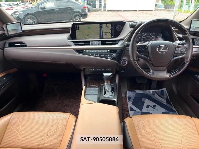 Lexus ES 2019-10 8648321-1