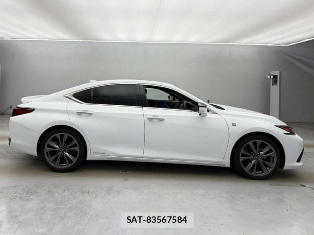 Lexus ES 2020-03 8649080-10