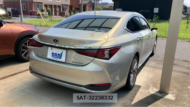 Lexus ES 2019-12 8651293-12