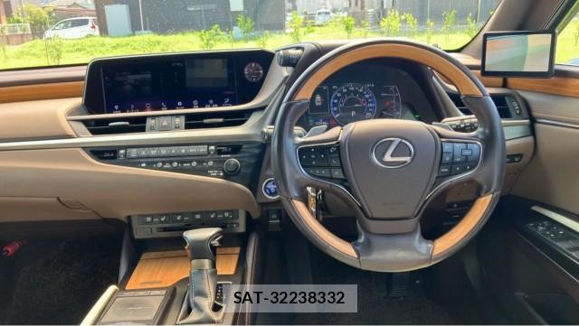 Lexus ES 2019-12 8651293-16