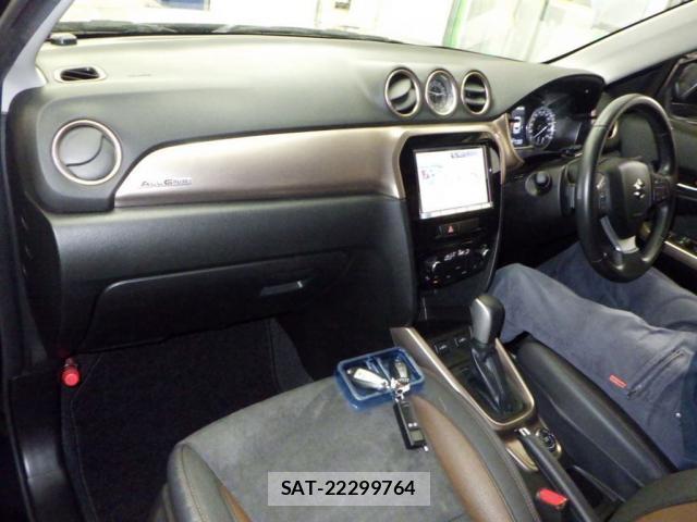 Suzuki ESCUDO 2020-11 8649240-2