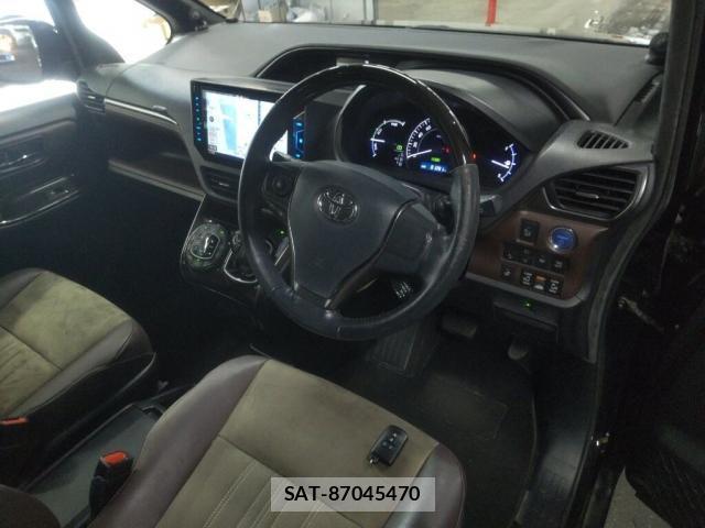 Toyota ESQUIRE 2018-04 8647148-2