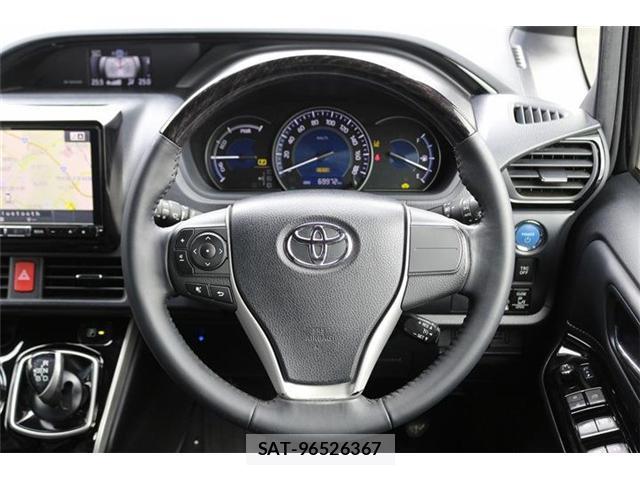Toyota ESQUIRE 2018-10 8647690-18