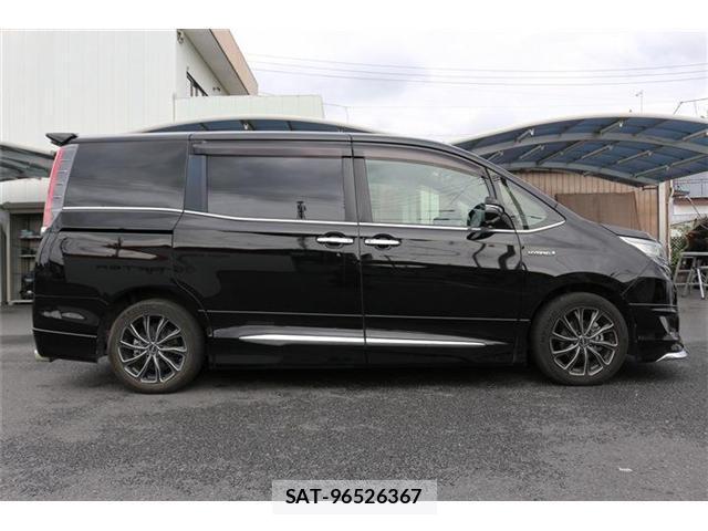 Toyota ESQUIRE 2018-10 8647690-8