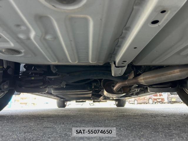 Toyota ESQUIRE 2015-09 8648245-19